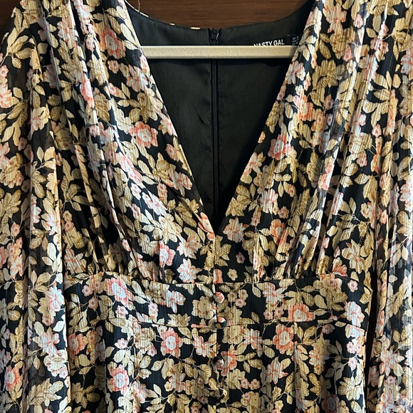 Nasty Gal Nothin’ Bud Love Floral Mini Dress Size 10 - Picture 8 of 10